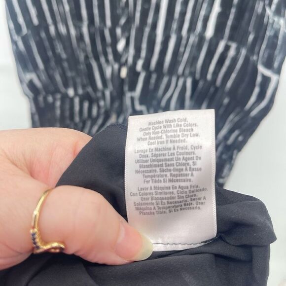 DKNY DKNYC A Line Dress Silk Printed Short Sleeve Key Hole Neck Black Small - Picture 15 of 15